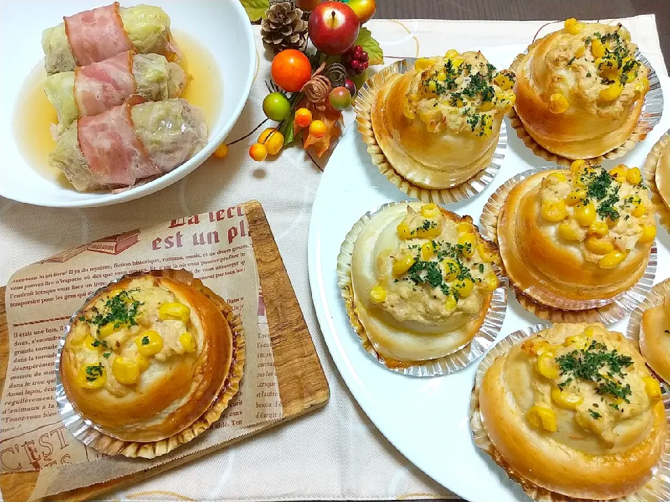 Snapdishの料理写真:久々の🥬ロールキャベツと
                           🥖ツナマヨコーンパン😋|tomoさん