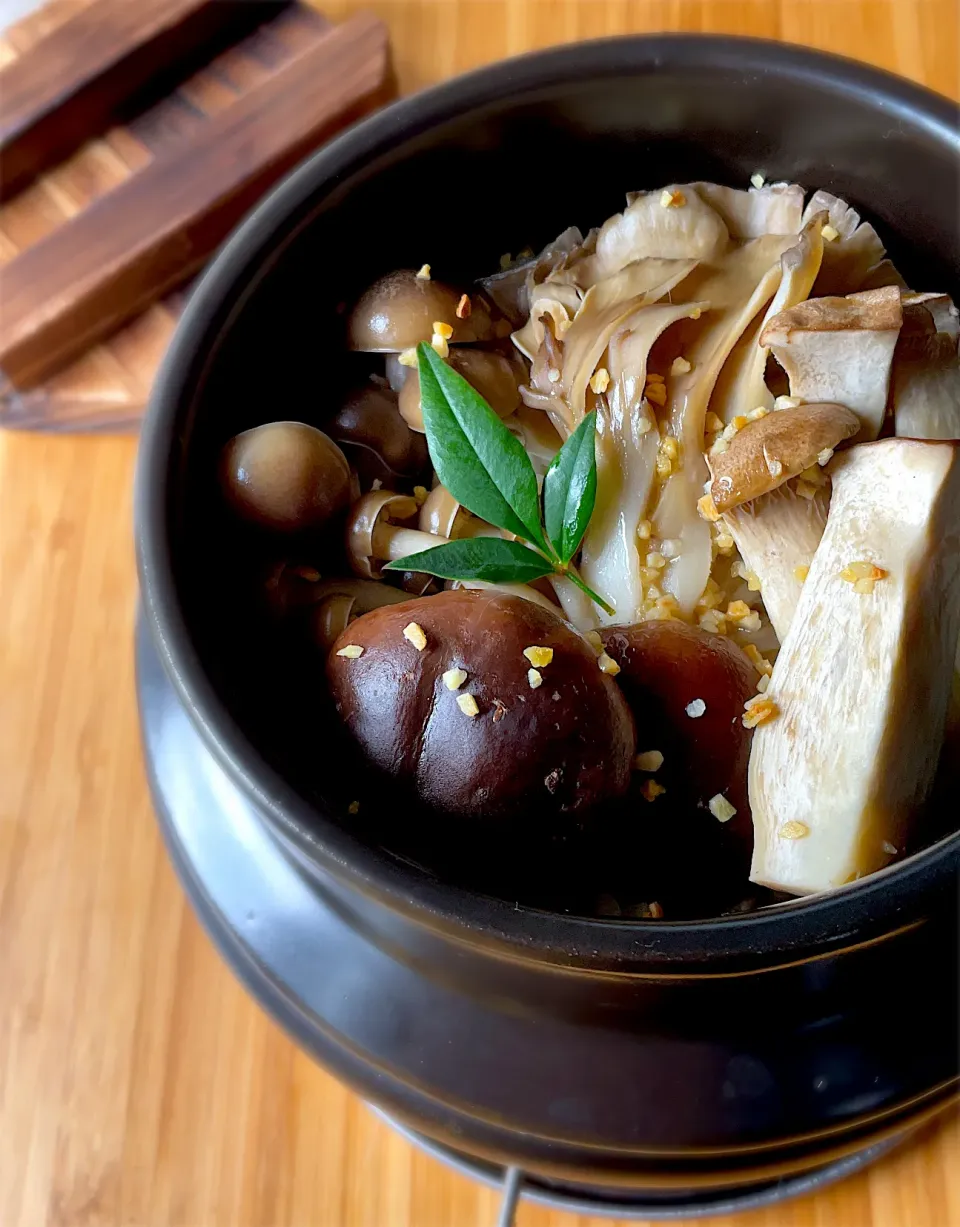 ガリバタきのこ釜飯🍄|9421beruさん