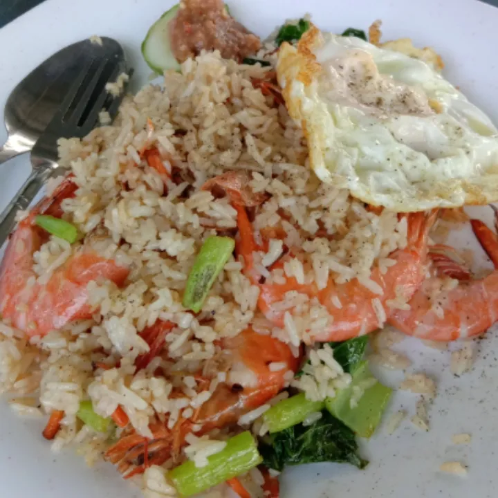 Prawn Fried Rice with sambal belacan|ZieyaAhmadさん