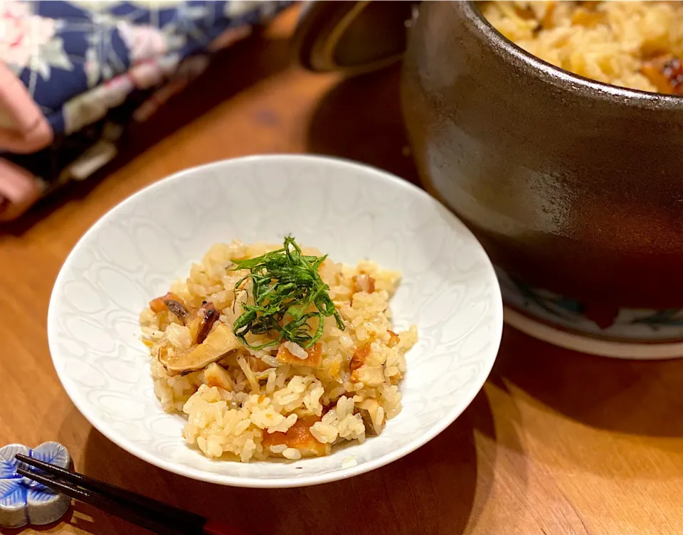 大葉香る☆針生姜と煮穴子の釜飯🍚|まめすけ。さん