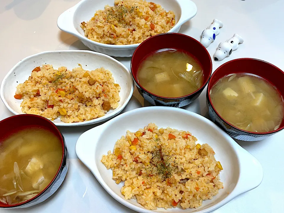 トマトピラフ&美味なお味噌汁♪晩ごはん~(^^)❤︎|いつくしみちゃんさん