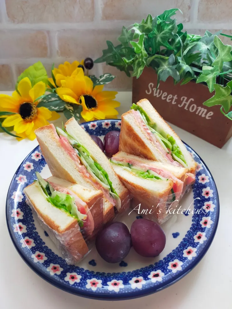 流行りの生食パン風ミルク角食パンでハムトースト☺️💞|あみさん