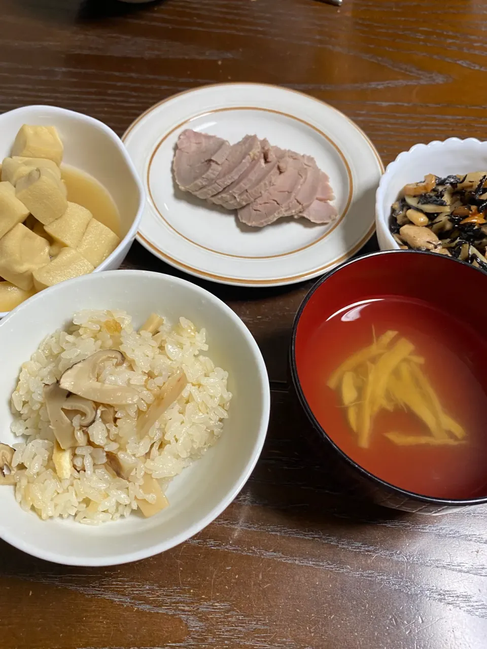 茶色い食卓〜松茸ご飯|TOMOさん