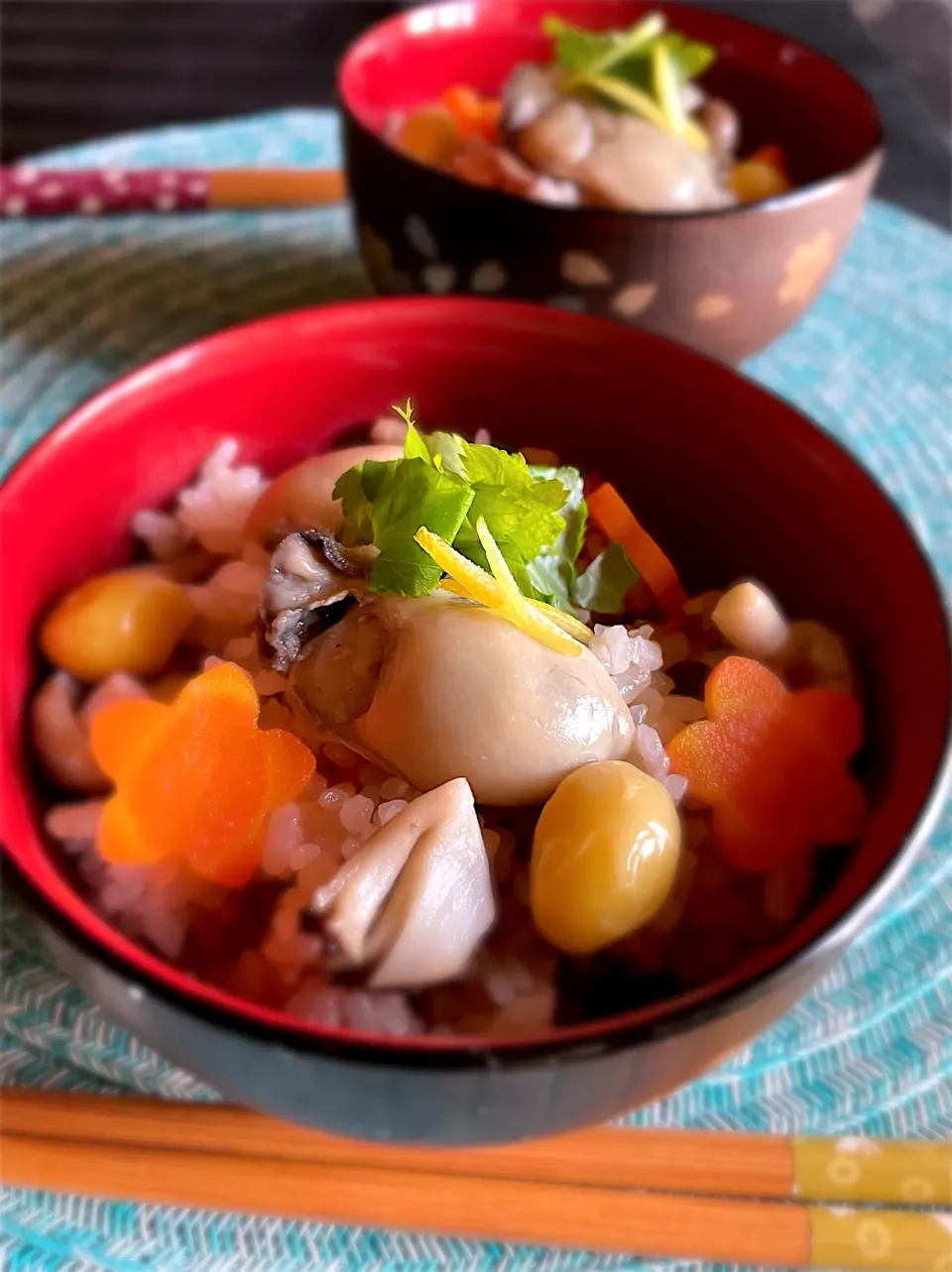 Snapdishの料理写真:きのこと牡蠣の土鍋ご飯です🍂🍁🌾🍄|sucreroomさん