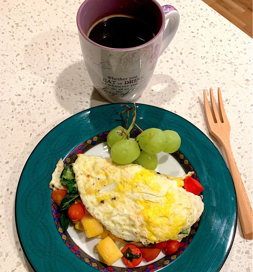 Omelette- spinach, grape tomatoes, gouda cube cheese|🌺IAnneさん