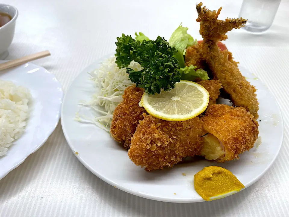 盛り合わせ3 定食　ハムカツ2アジ2|マハロ菊池さん