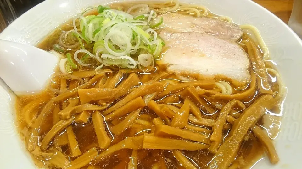 【1956年創業】
中華そば 共楽
竹の子そば（葱多め、950円）
＋麺大盛（50g、50円）
＠銀座2分、銀座一丁目 、東銀座
（JR有楽町駅から6分）
21213|大脇さん