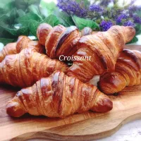 Snapdishの料理写真:croissant🥐🥐🥐