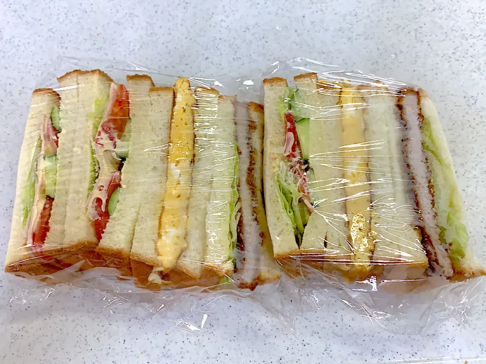 Snapdishの料理写真:9月30日お弁当…サンドイッチ🥪|もぐぷーさん