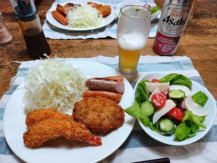 Snapdishの料理写真:洋食屋さんで🍺っぽいやつ|ぱいんてーるさん