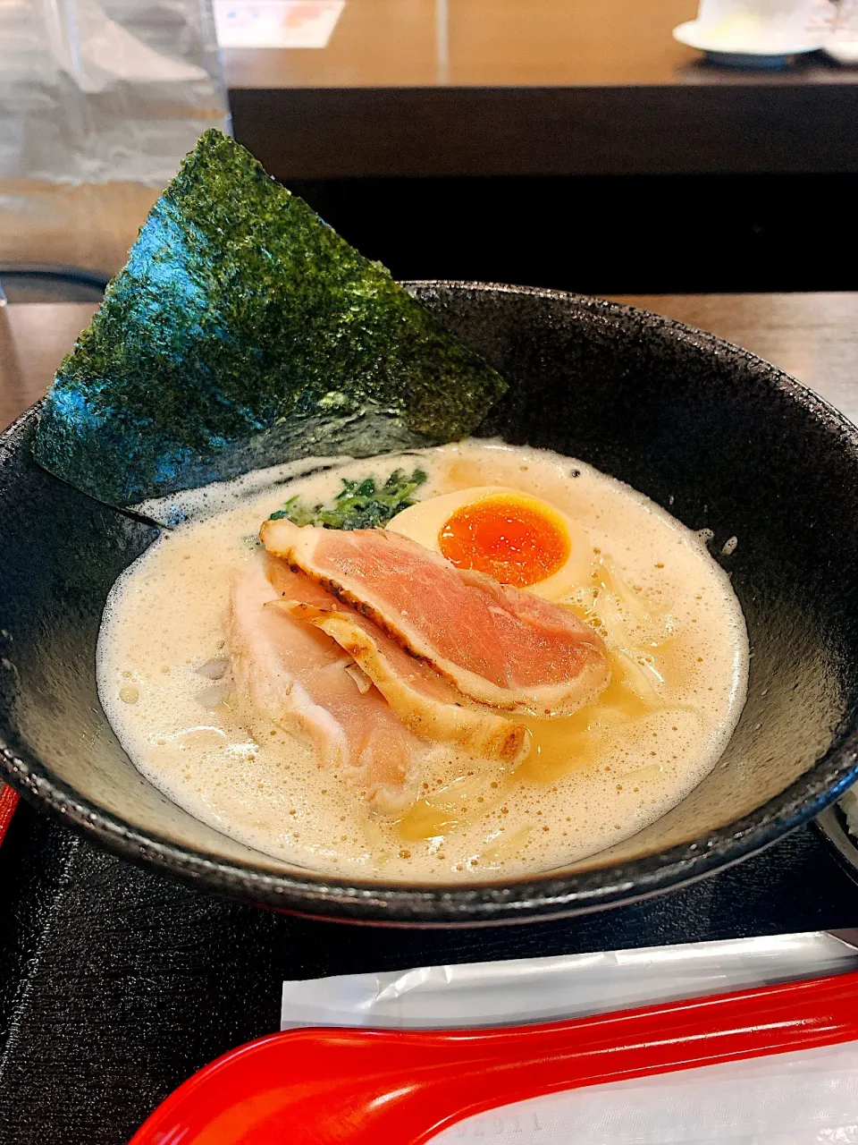 本町 船場センタービル10号館 ハイボールは90円。鶏白湯醤油ラーメン ¥790 2021.9.30|papicoさん