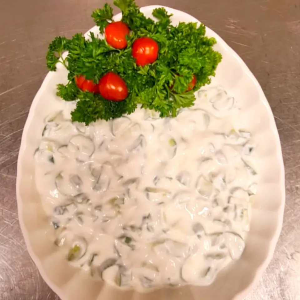 cucumber yoghurt salad|Gregory michael Fernandesさん