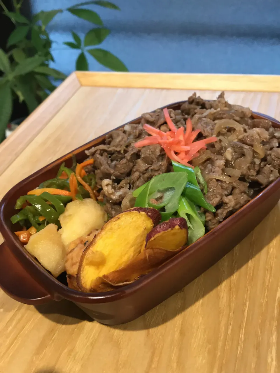 牛丼弁当|二キィさん