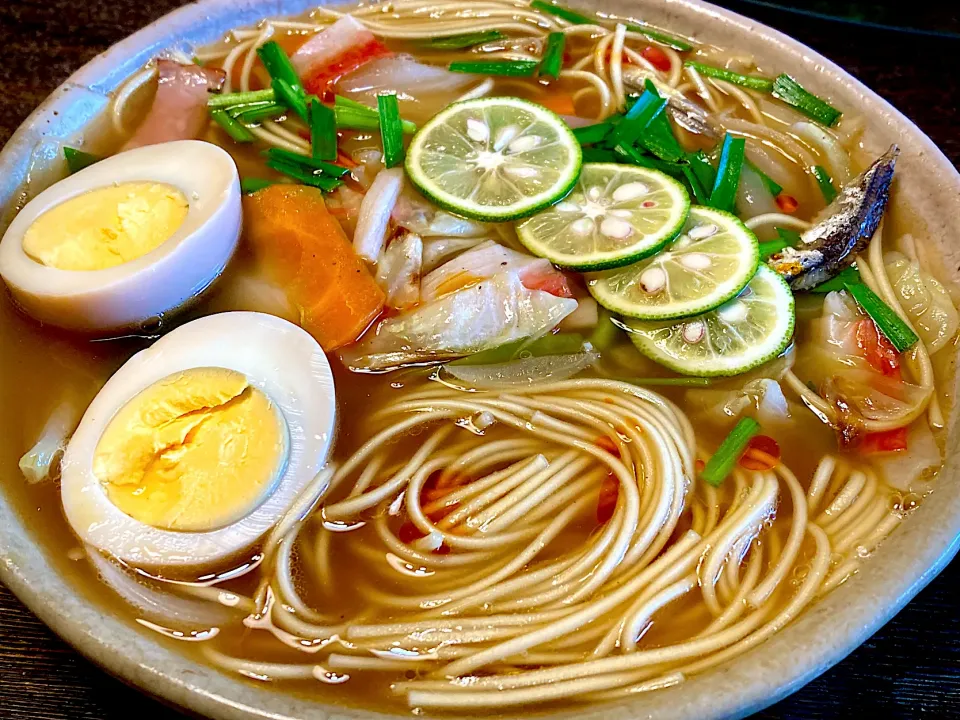 チャンポン風ラーメン'(煮干追加•すだちでサッパリと)|mottoさん