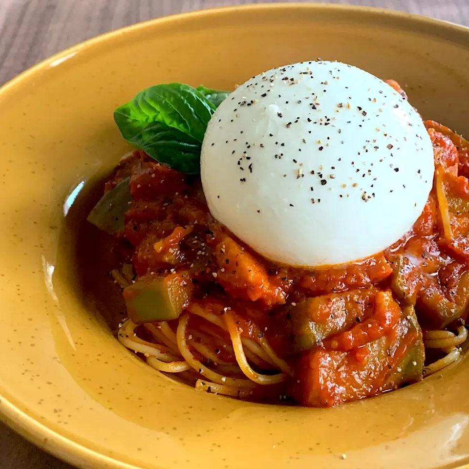 Snapdishの料理写真:ナスとベーコンのトマトパスタ🍅🍝|ユッキーさん