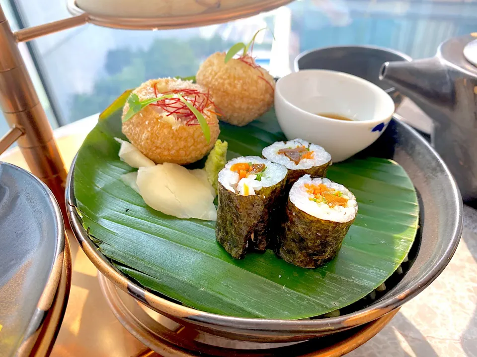 Snapdishの料理写真:Vegetarian maki and Asian hamachi ceviche ball|skyblueさん