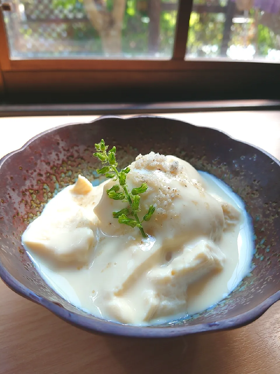 １０月２日は豆腐の日
トリュフ塩をを添えて|はぁとびぃとさん