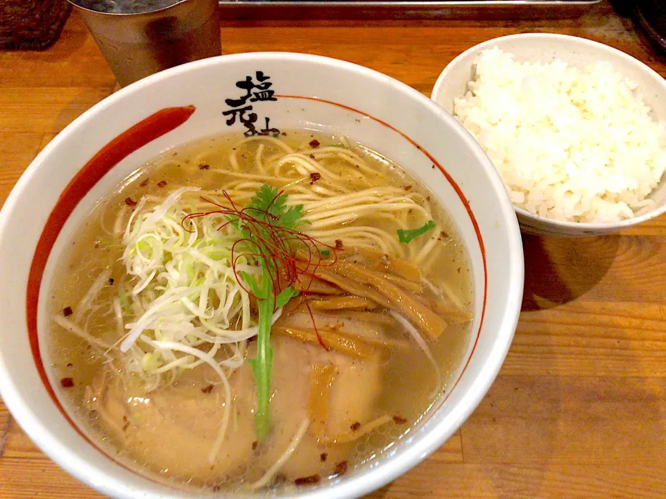 大阪　塩元帥天然塩ラーメン|Tak@さん