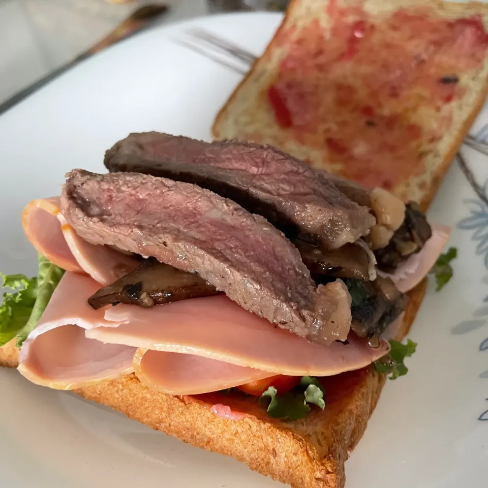 Stacked sandwich|Ong Sor Fernさん