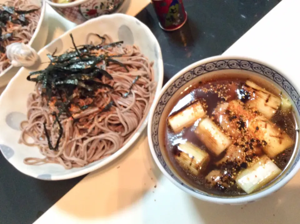 焼いた鶏肉とネギで温かいお汁の冷たい山形のお蕎麦|Takeshi  Nagakiさん