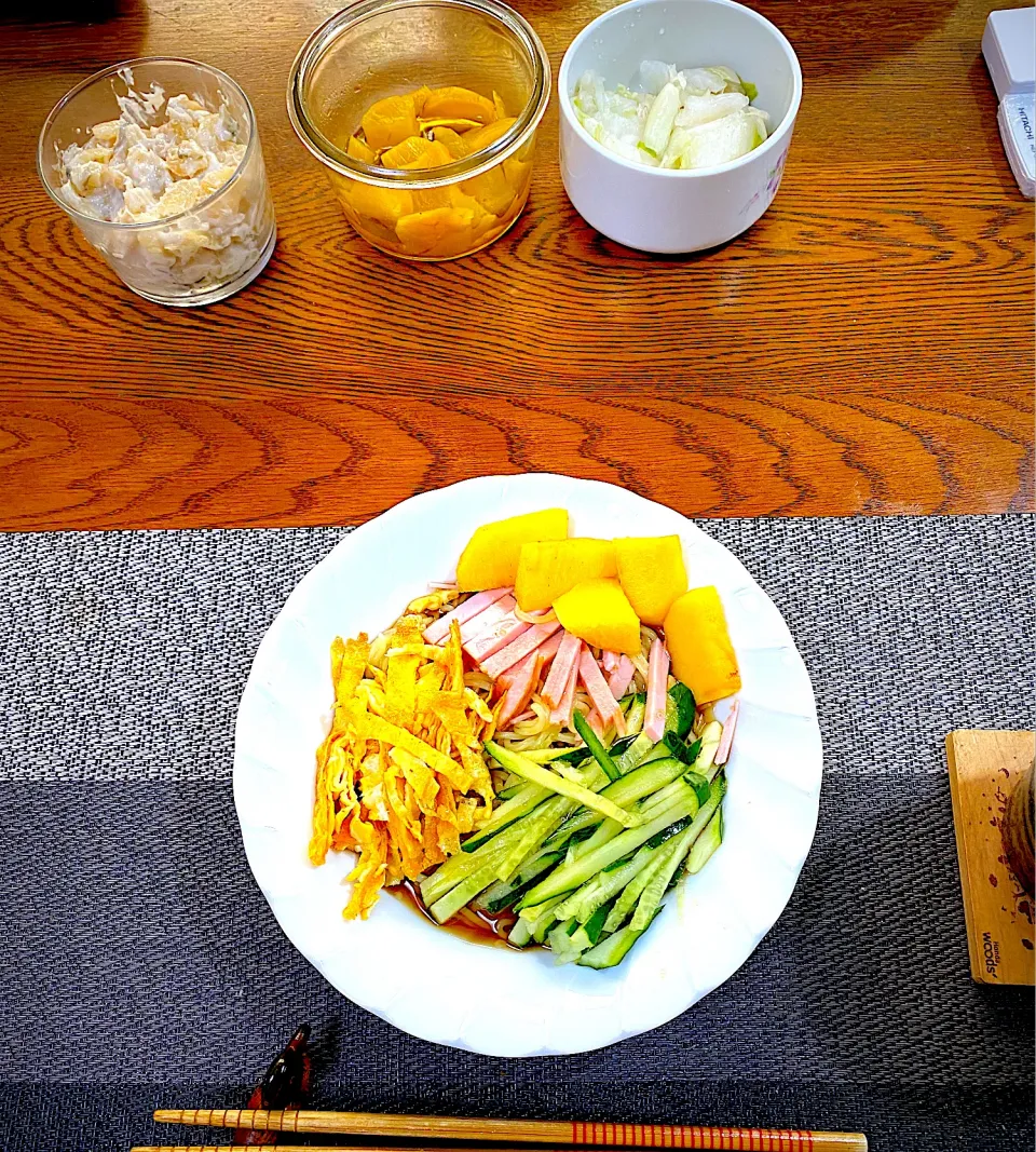 Snapdishの料理写真:冷やしラーメン|yakinasuさん