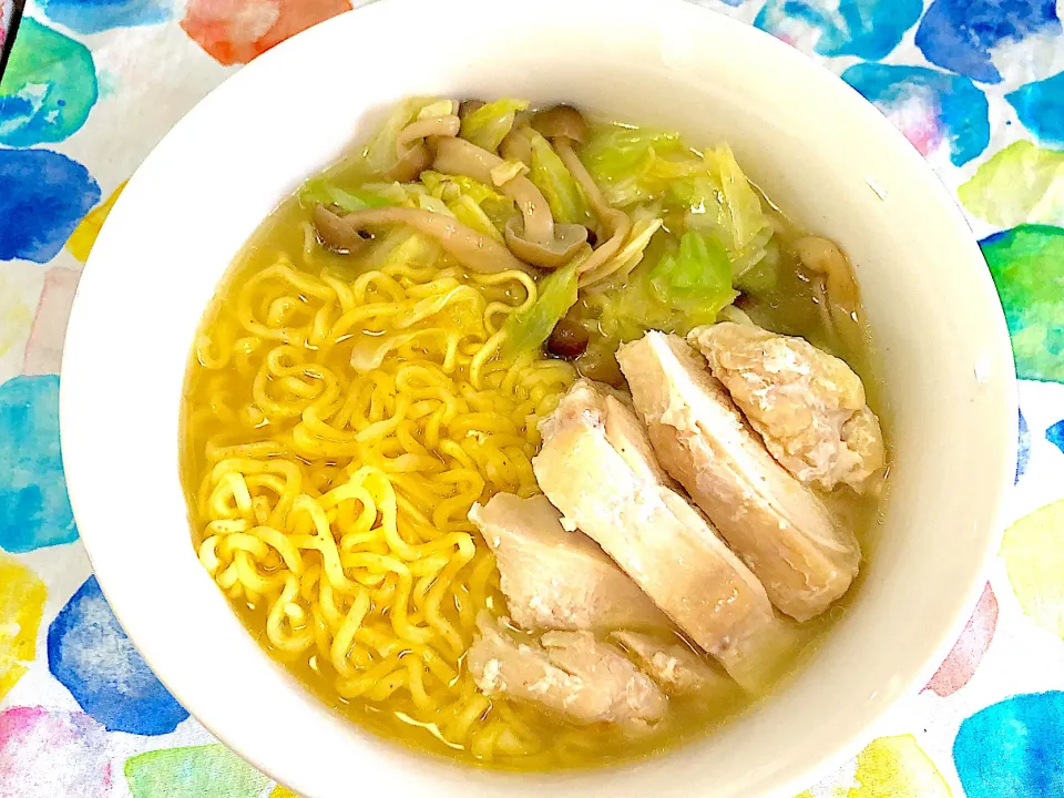 函館しおラーメン、蒸し鶏|かれんさん