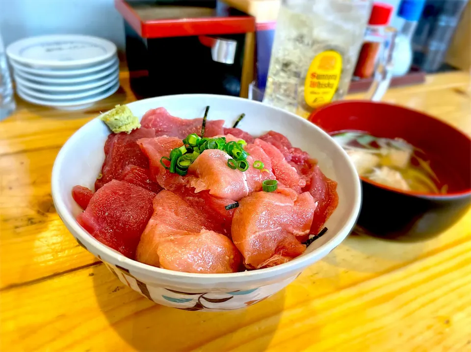 塩竈産　マグロ赤身丼|もうちゃんさん