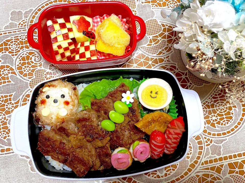 2021.10.4はハリネズミさんのステーキ弁当☺️|makoさん