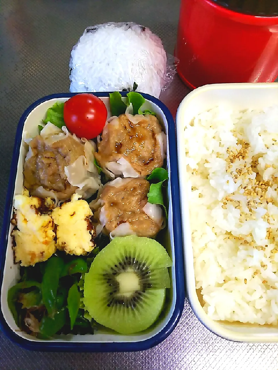 Snapdishの料理写真:しゅうまい弁当|ぱんださん