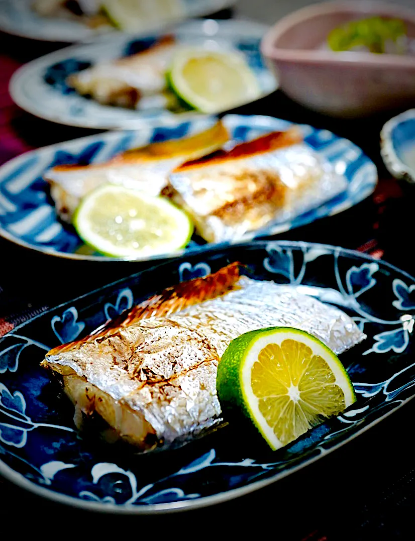 太刀魚の塩焼き✨✨✨太刀魚の一番美味しい調理法かもしれんな。😋|イチロッタさん