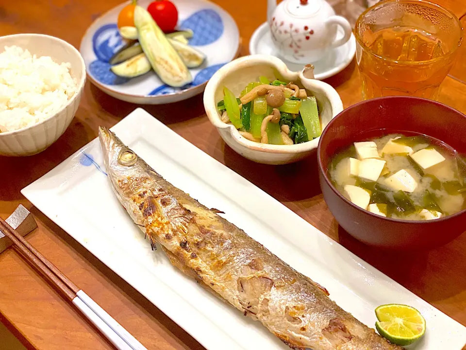 Snapdishの料理写真:秋の味覚🍁太っちょかますの塩焼き定食☺︎|まめすけ。さん