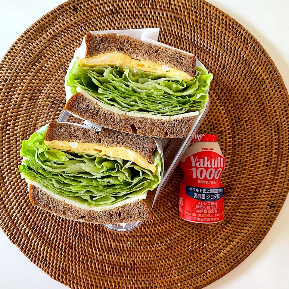 ブラン食パンでチーズレタス卵サンドイッチ|しーさん