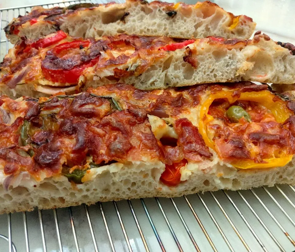 Sourdough focaccia|Jocelyn SETさん