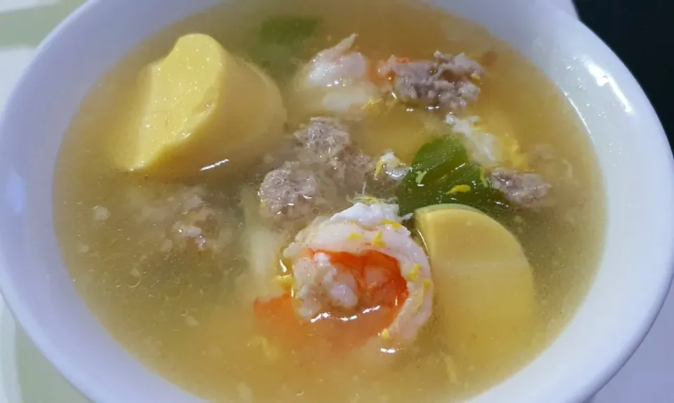 Bittergourd soup 05 Oct 2021
Garlic, Prawns, Bittergourd,  Minced pork
 Egg tofu with rice 😘😍💋😋🤤|🌷lynnlicious🌷さん