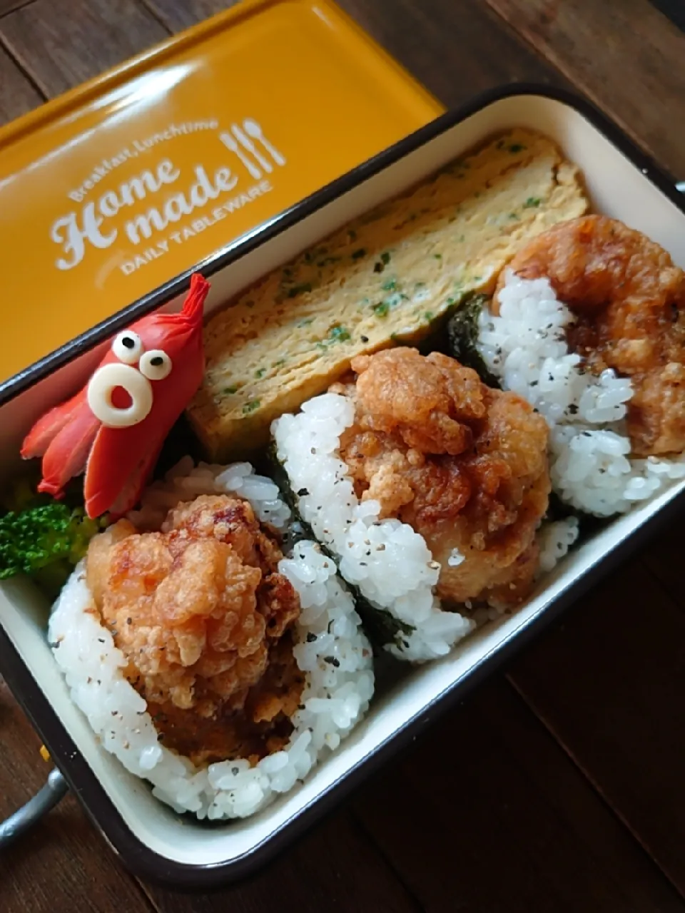 Snapdishの料理写真:漢の…妻用🍱ゴツいやつだぜ唐揚げおにぎり弁当|ᵏᵒᵘさん