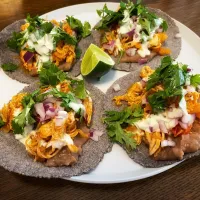 Snapdishの料理写真:チキンティンガタコス　pollo tinga tacos|ponyちゃんさん