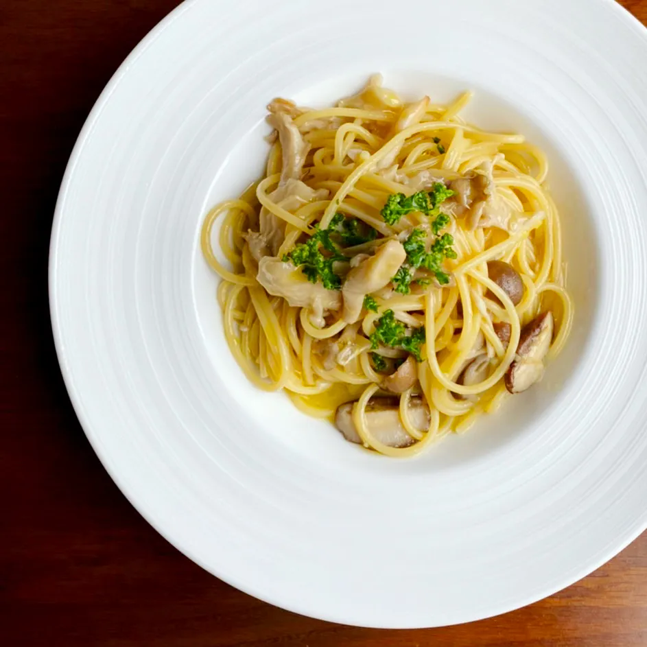 いろいろキノコのスパゲッティ|IKURA Foodsさん