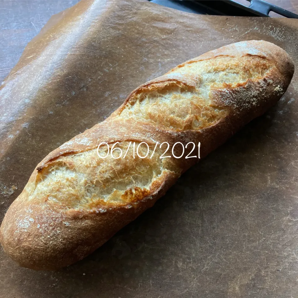 Snapdishの料理写真:フランスパン🥖|友さん