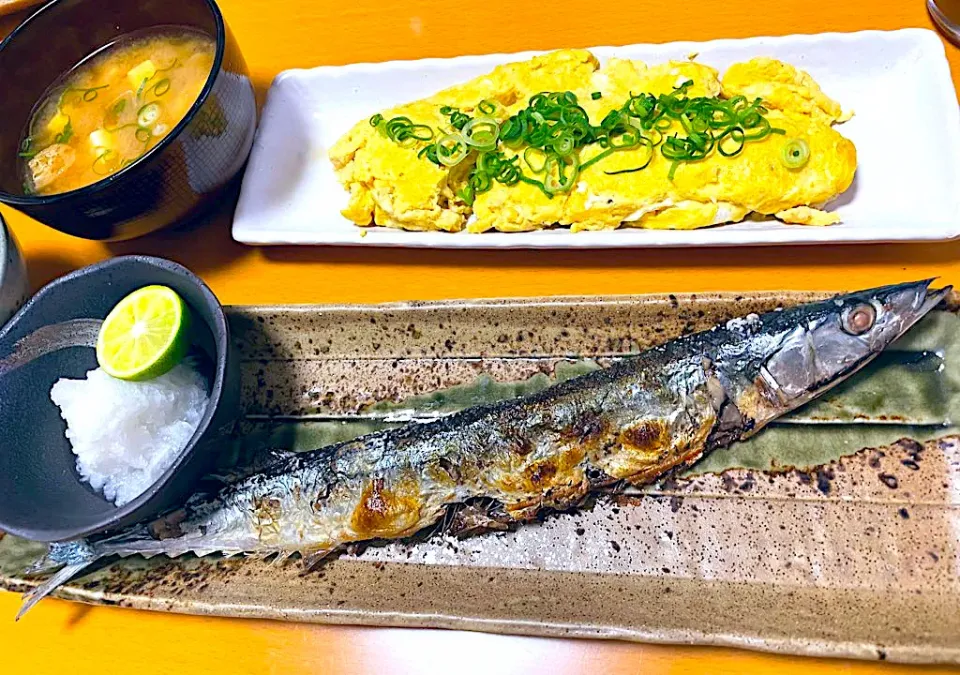 秋の味覚🍁秋刀魚定食|まり＊さん