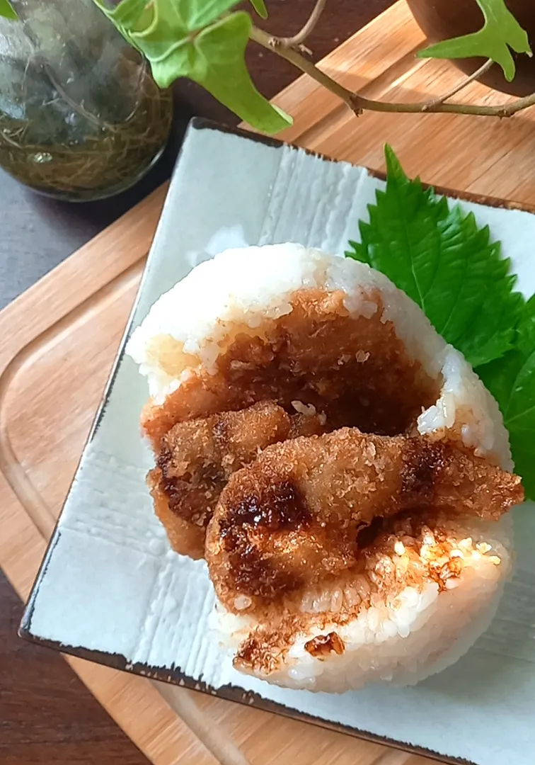 とんかつばくだんおにぎり|まりおさん