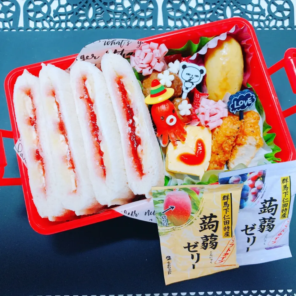 苺ジャム🍓サンドイッチ🥪お弁当🍱|miyurumoさん