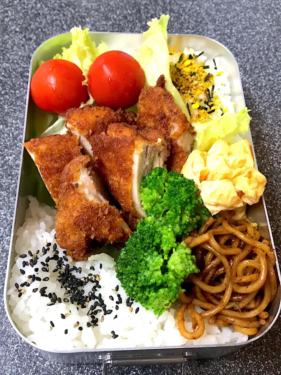 今日のお弁当♪チキンカツ|ミキのんさん