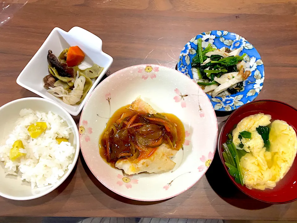 赤魚の甘酢あんかけ　ほうれん草と卵のすまし汁　ほうれん草とちくわのごま和え　煮物|おさむん17さん