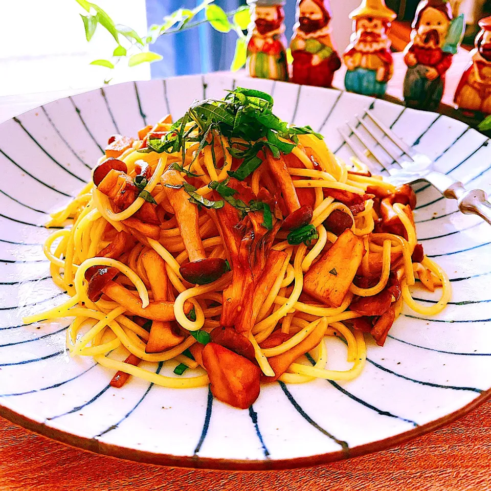 美味しい🌾秋のきのこで🍝三種きのこの和風パスタ|Sの食卓さん