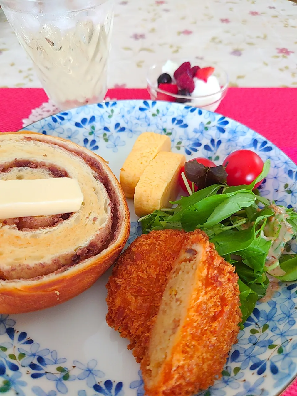 昼飲み
軽くです🥂|🍒ふみりん🍒さん