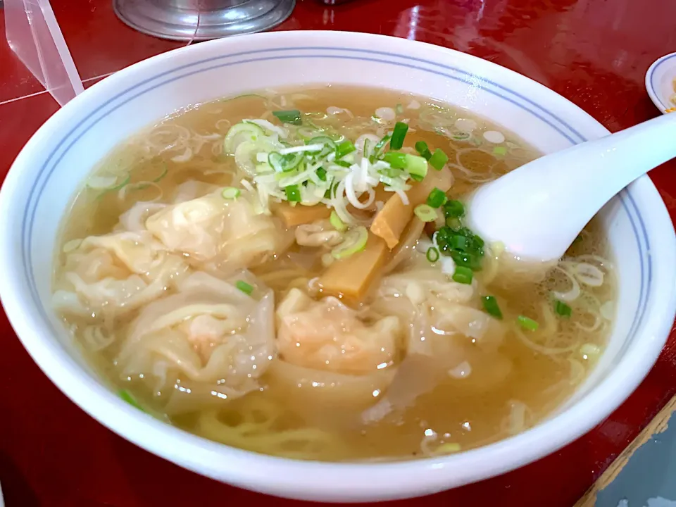 海老ワンタン麺🦐|yumyum😋さん