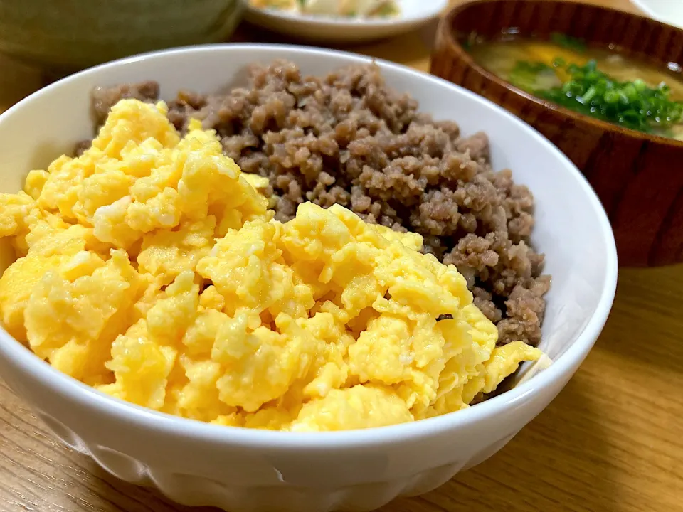 ＊２色そぼろ丼＊|＊抹茶＊さん