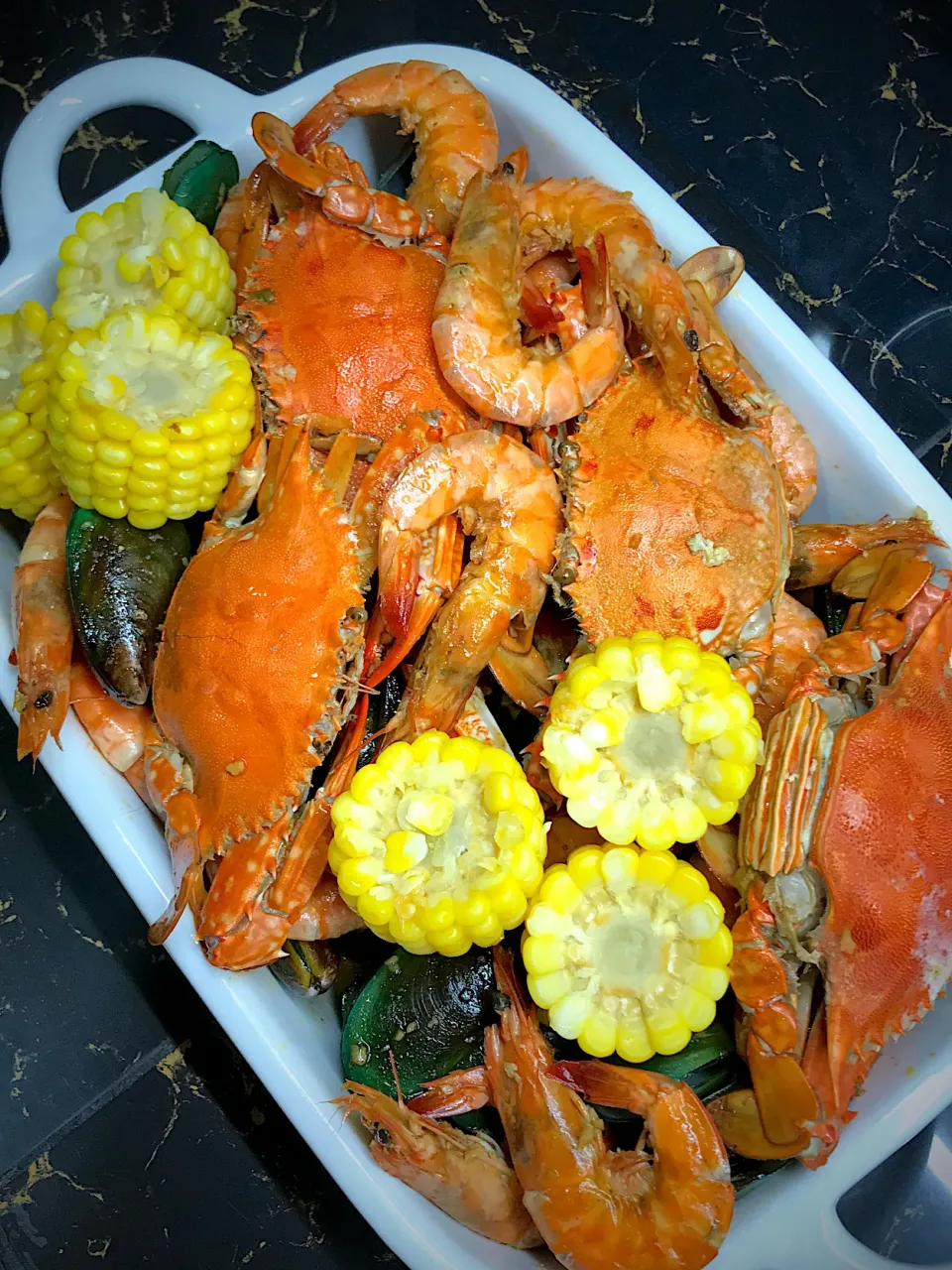 Snapdishの料理写真:Cajun Seafood Boil|The Kitchen Kittiesさん