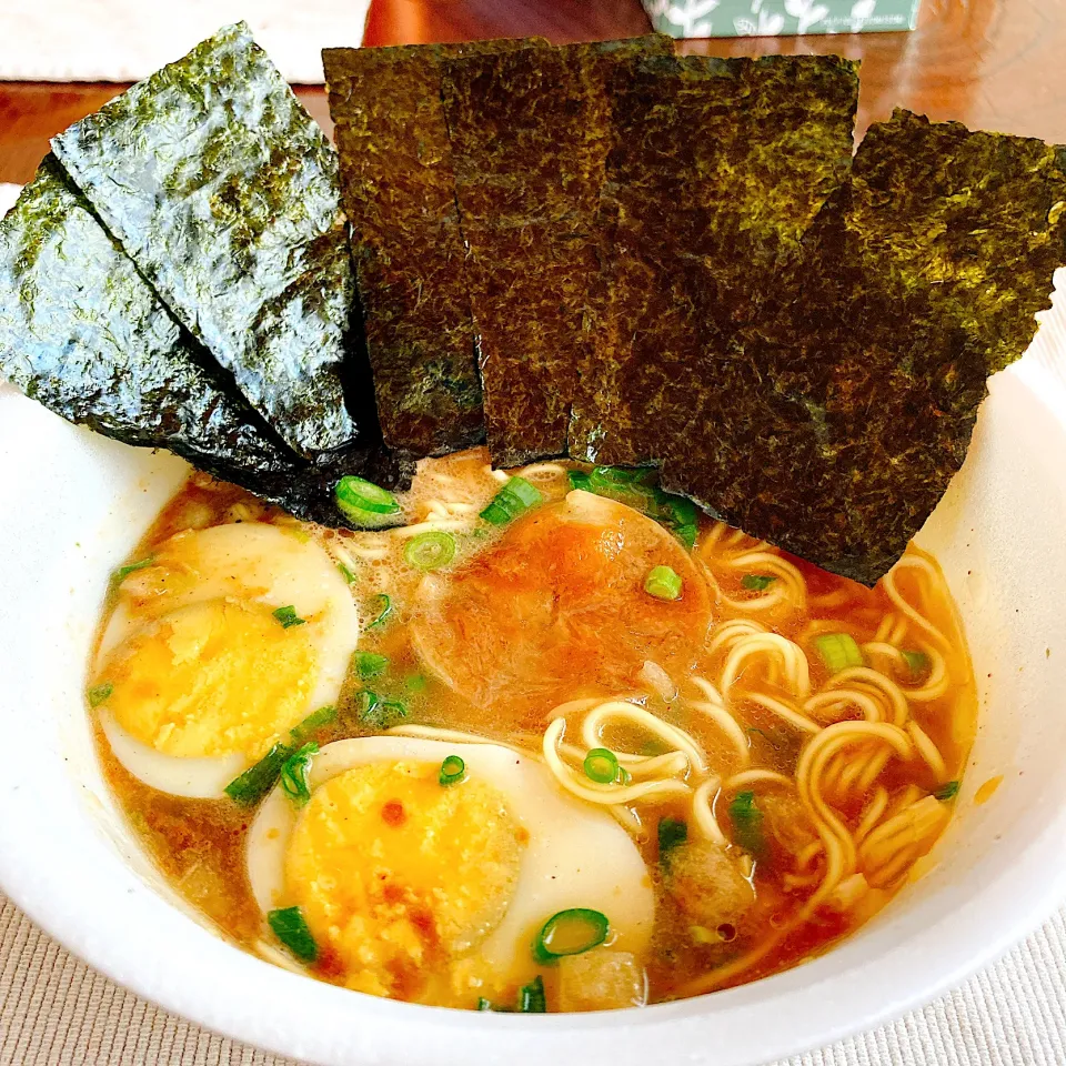 豪華カップ麺になりました|akkoさん