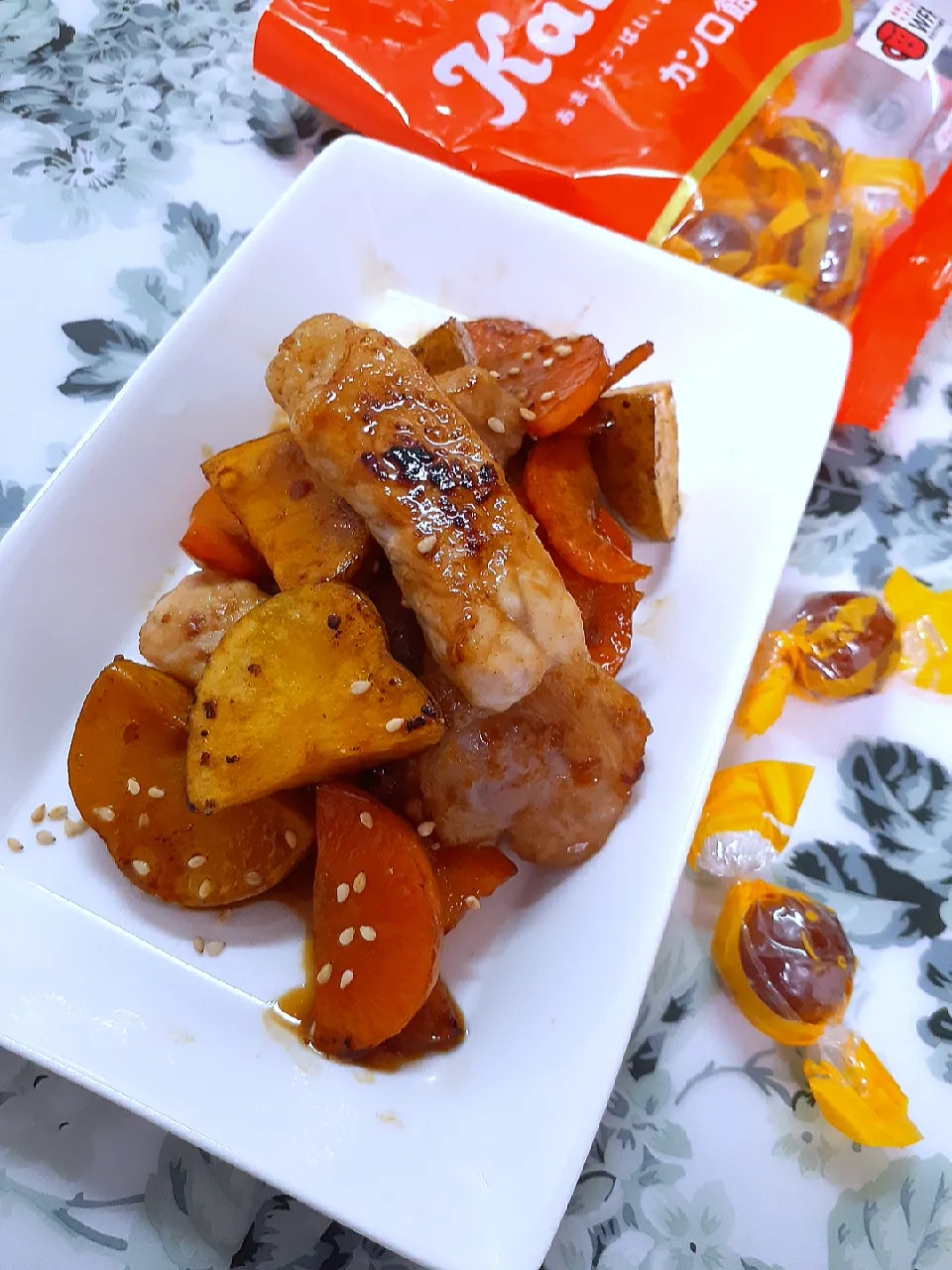 🔷厚切り🐖雲仙ポークと🥔インカのめざめ🍬カンロ醤油炒め🔷|@きなこさん